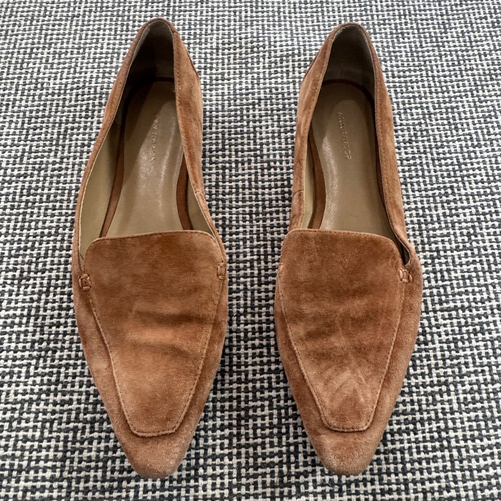 Ann Taylor Womens Cognac Brown Suede Pointed Toe Loafers Flats Size 6.5M